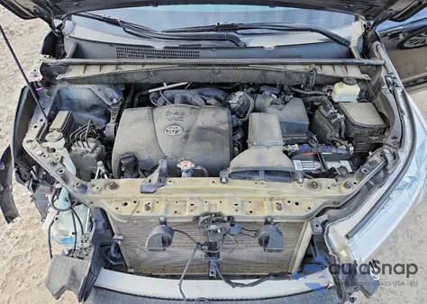 2018 Toyota Highlander Se z USA, uszkodzony, nr VIN 5TDJZRFH8JS533045